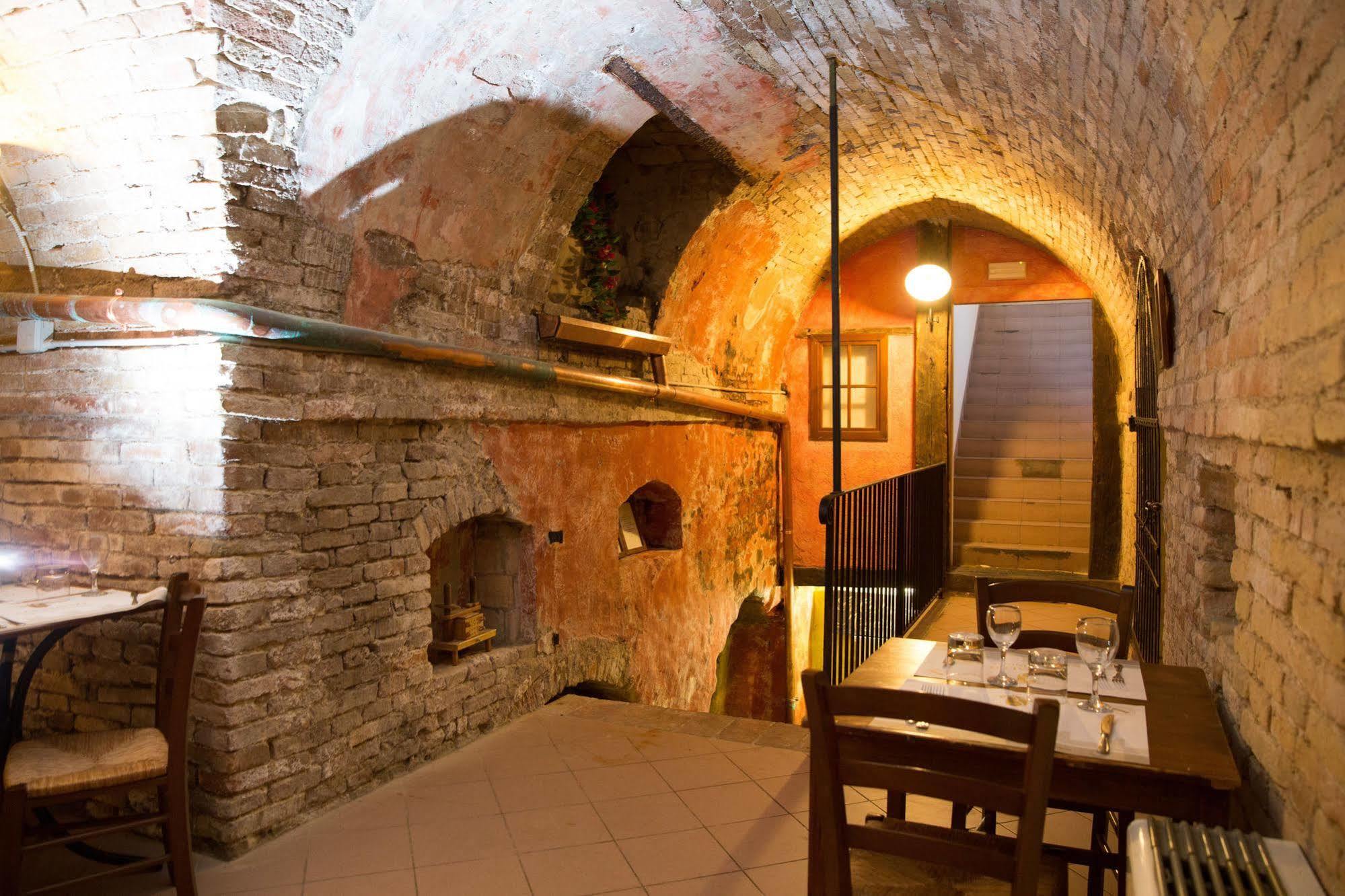 Hotel I Tigli Albergo Diffuso Corinaldo Dış mekan fotoğraf